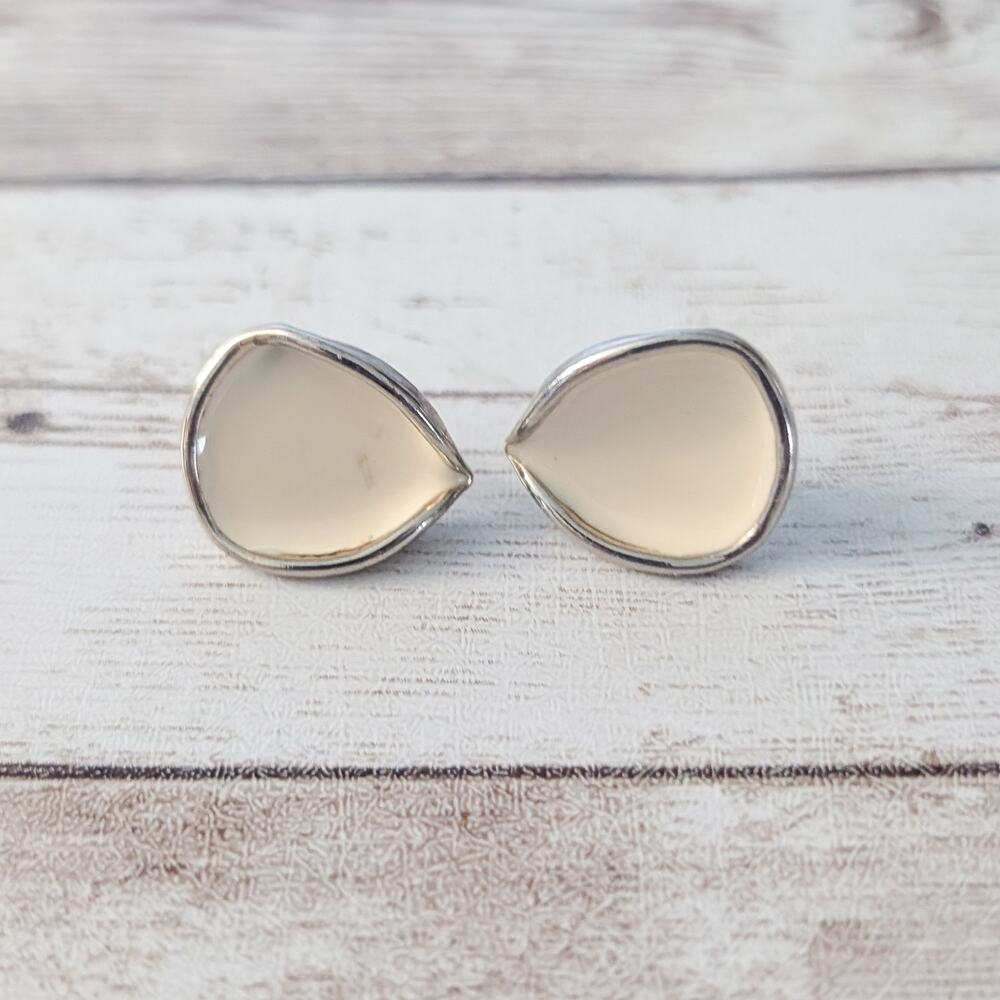 Vintage Stud Earrings Cream Concave Teardrop